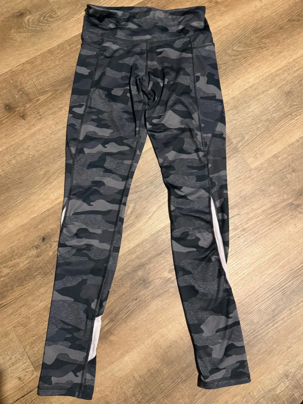 NWOT Old Navy Active Leggings